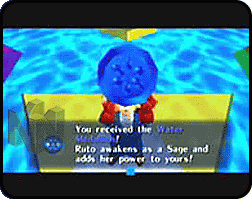 Link holding the Water Medallion.